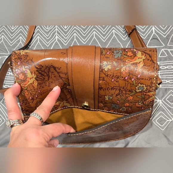 SOLD!!!!! Patricia Nash Leather Crossbody Medium Saddle Bag - Picture 6 of 11